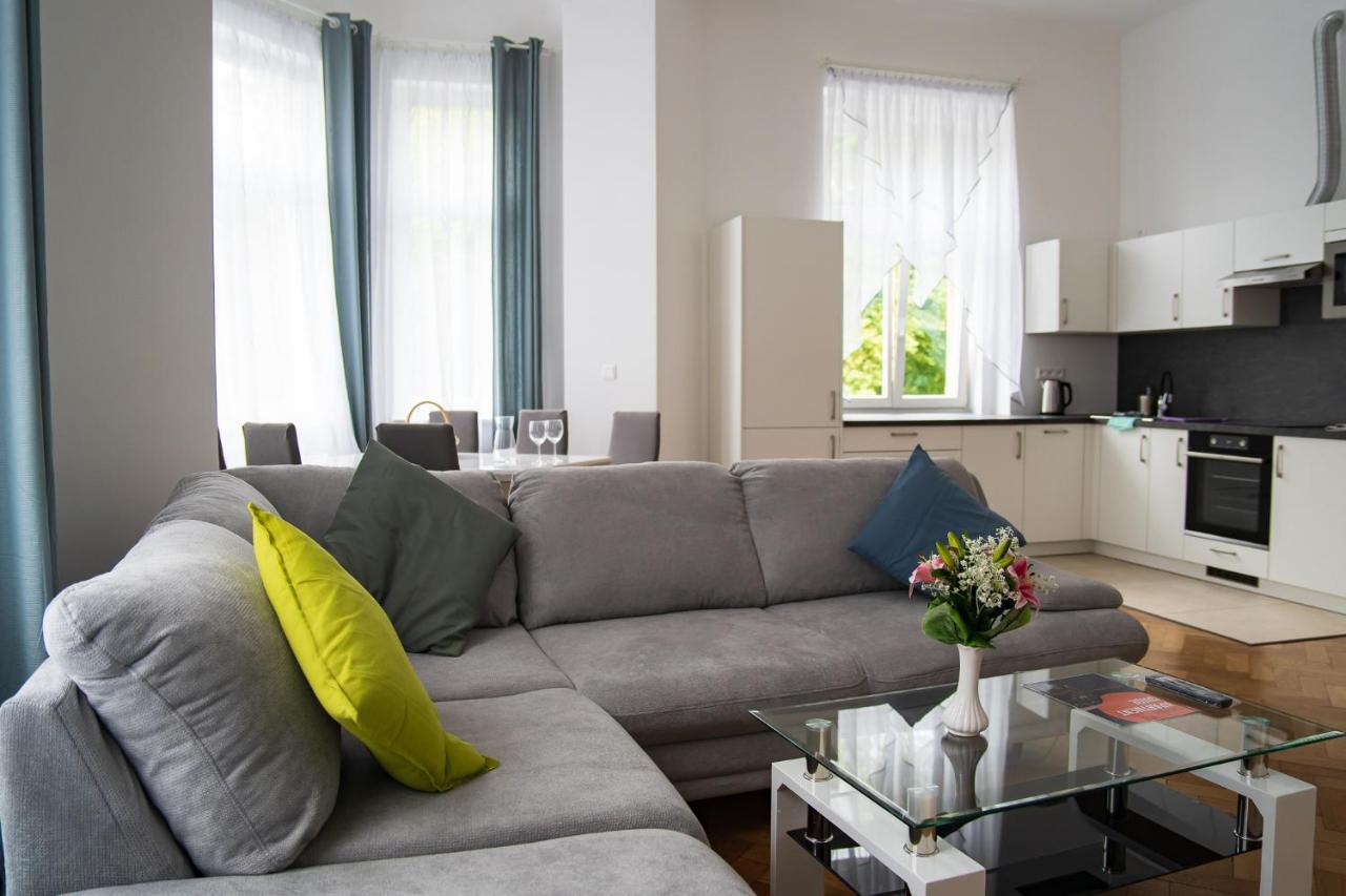 Top Class Apartments In Carlsbad Bulharska Street 카를로비바리 외부 사진