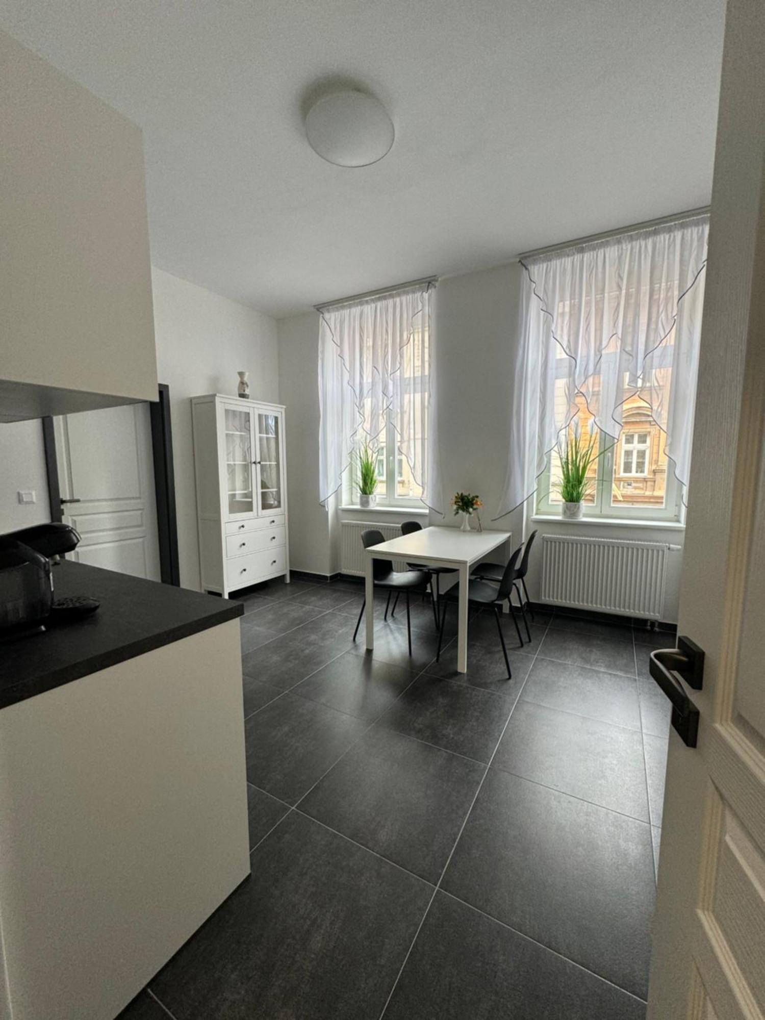 Top Class Apartments In Carlsbad Bulharska Street 카를로비바리 외부 사진