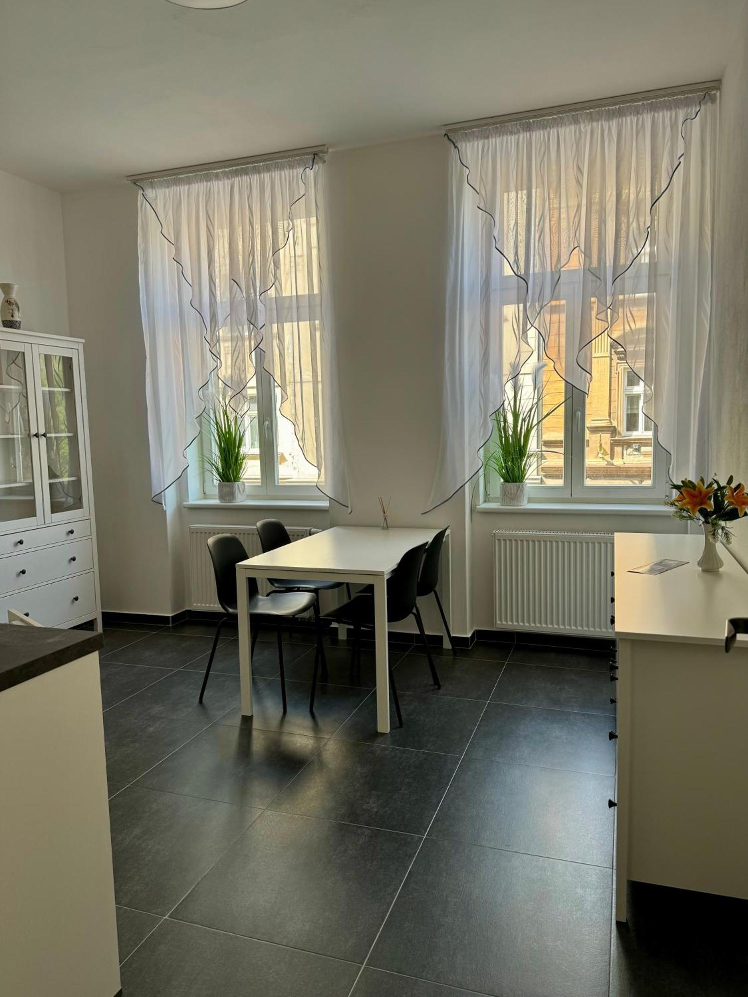 Top Class Apartments In Carlsbad Bulharska Street 카를로비바리 외부 사진